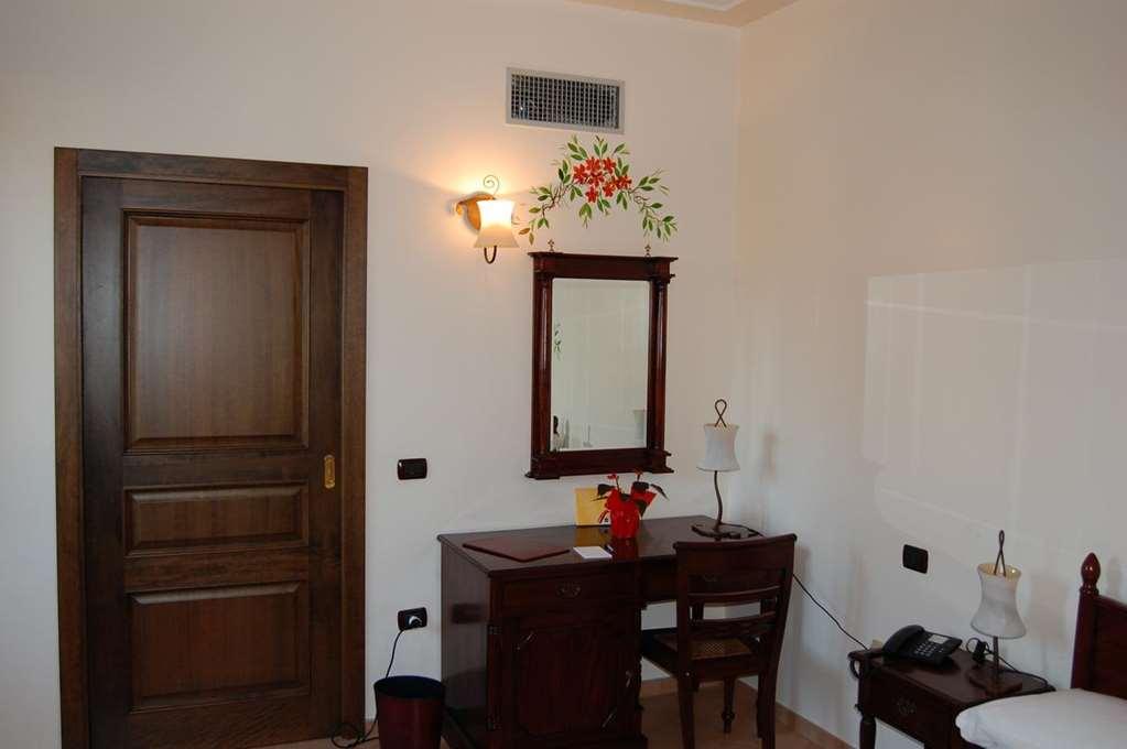 Venus Park Hotel Castel Volturno Phòng bức ảnh