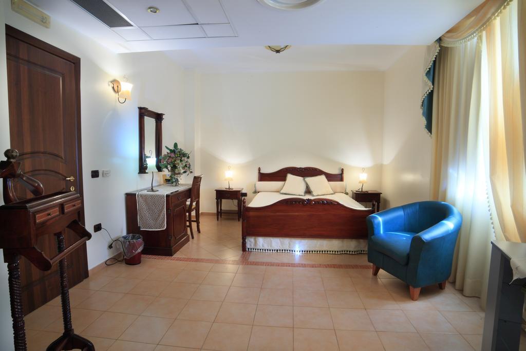 Venus Park Hotel Castel Volturno Ngoại thất bức ảnh